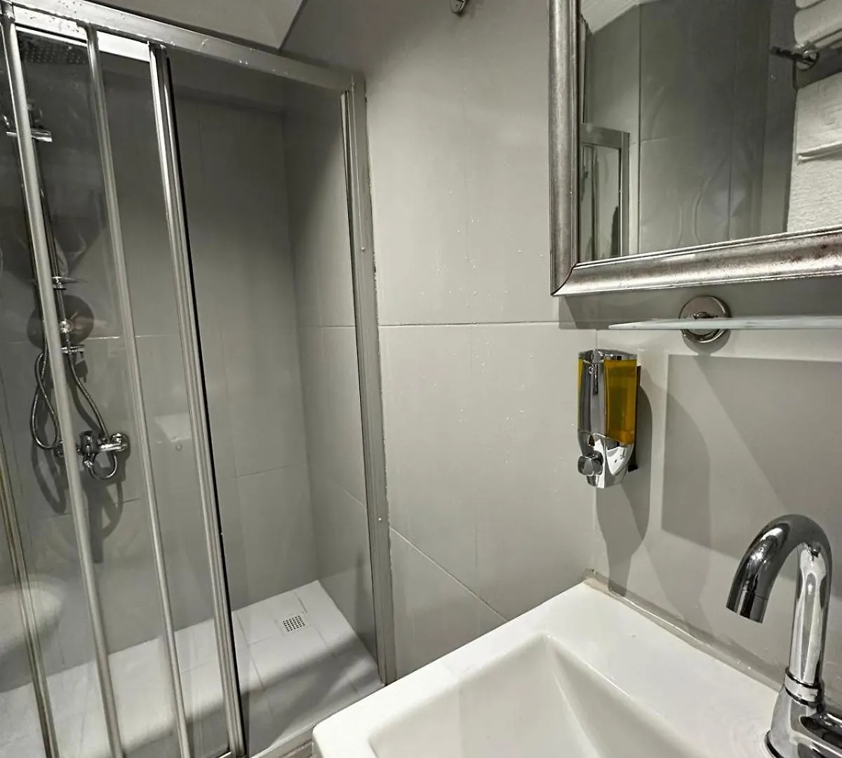 **  New Hotel Harbiye Isztambul Törökország